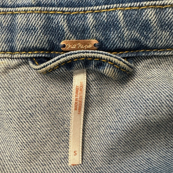 ☀️ FREE PEOPLE Studded Denim Trucker Jacket - Picture 6 of 16